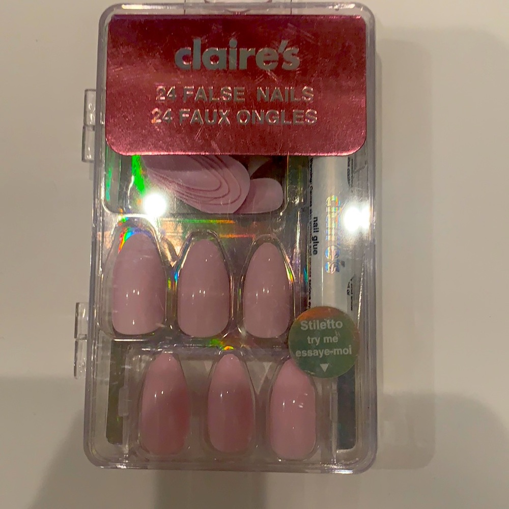 Faux nails